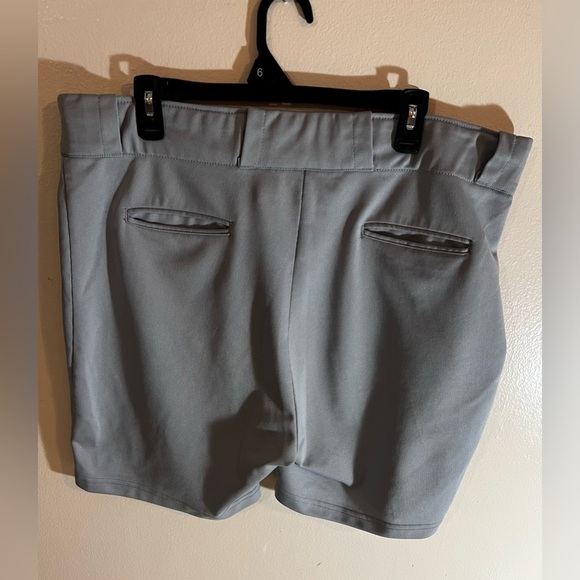 WILSON beige   Sports Tennis/Golf Shorts Size X Large lightweight - Picture 8 of 15